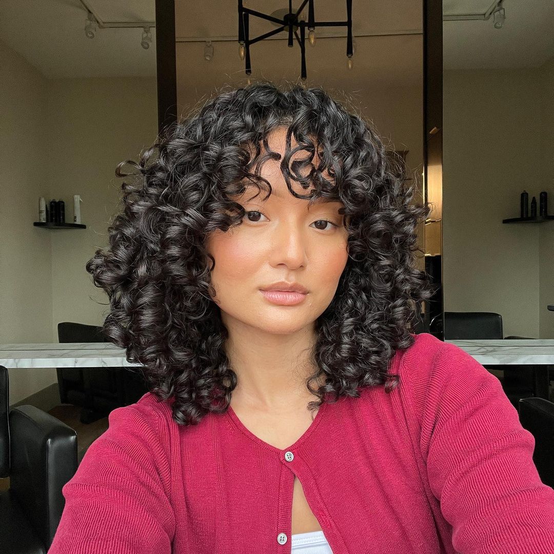 Rachel From 'ThatCurlBlog' Shares Her Tips For Finding a Mousse That Won't Weigh Down Fine Hair